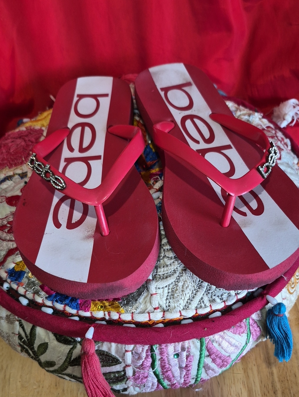 bebe Women's Red Flip Flop Sandals - Picture 6 of 7